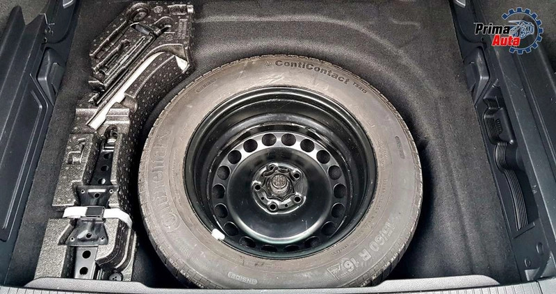 Volkswagen Passat cena 52900 przebieg: 211972, rok produkcji 2015 z Radom małe 667
